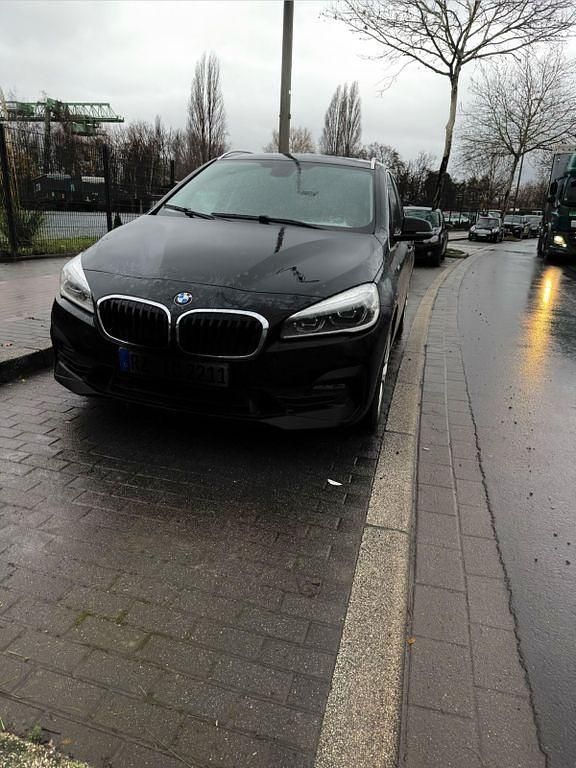 Gebraucht BMW 218 Active Tourer Advantage 150 PS (110 kW) 2021 Schwarz Van / Kleinbus