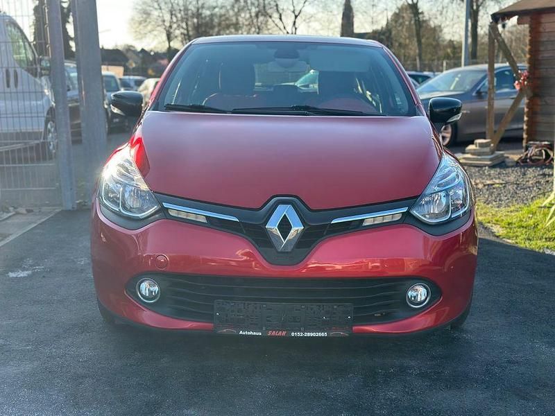 Gebraucht Renault Clio IV Luxe 90 PS (66 kW) 2012 Rot Limousine