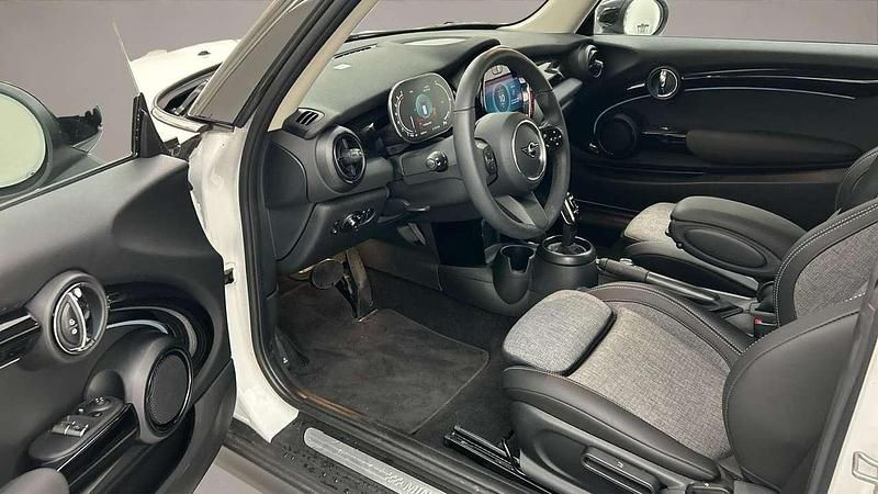 Gebraucht Mini Cooper S 178 PS (130 kW) 2024 Weiß Kleinwagen