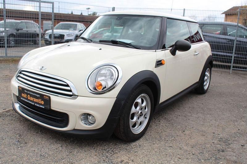 Weiß Gebraucht 2012 Mini ONE Pepper Kleinwagen | 4.499 € (Fairer Preis) - Bild 1/4