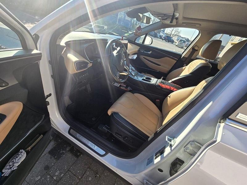 Gebraucht Hyundai Santa Fe 179 PS (131 kW) 2021 Grau SUV