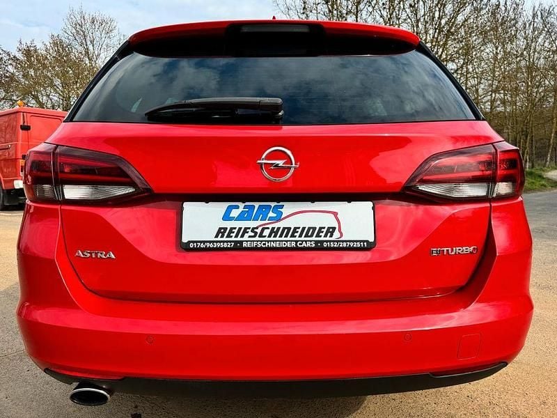 Gebraucht Opel Astra Dynamic 160 PS (117 kW) 2017 Rot Kombi