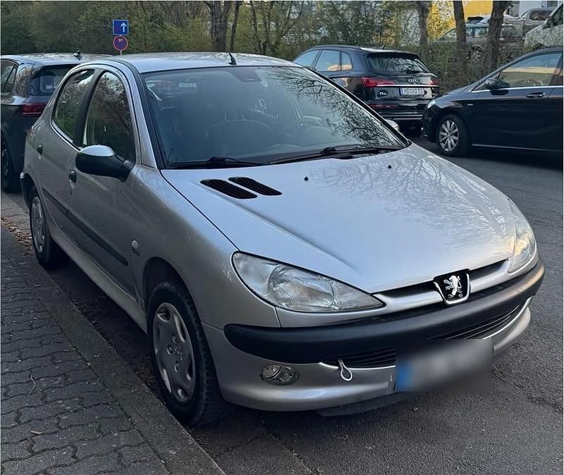 Gebraucht Peugeot 206 75 PS (55 kW) 2000 Grau Kleinwagen
