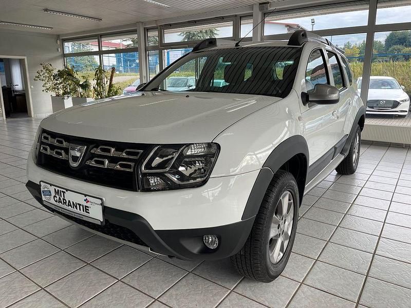 Weiß Gebraucht 2016 Dacia Duster SUV | 8.999 € (Guter Preis) - Bild 1/4