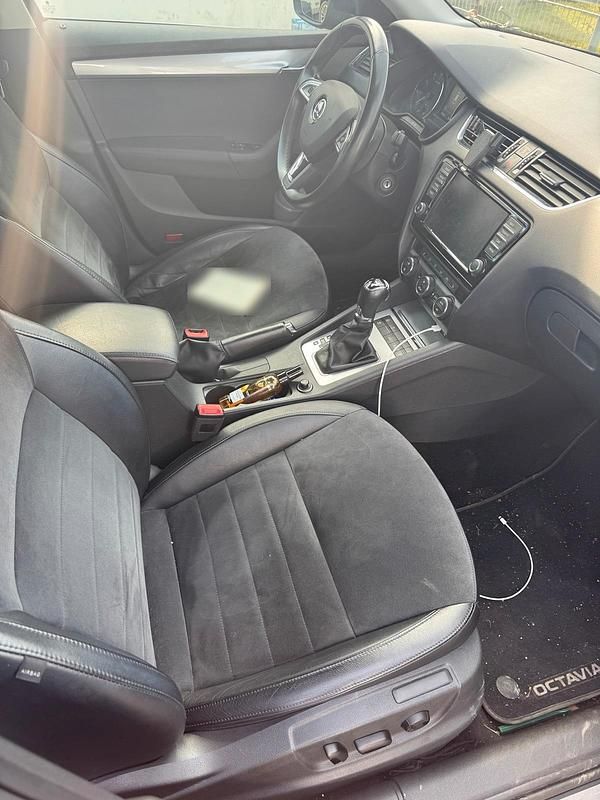 Gebraucht Skoda Octavia 180 PS (132 kW) 2013 Schwarz Kombi