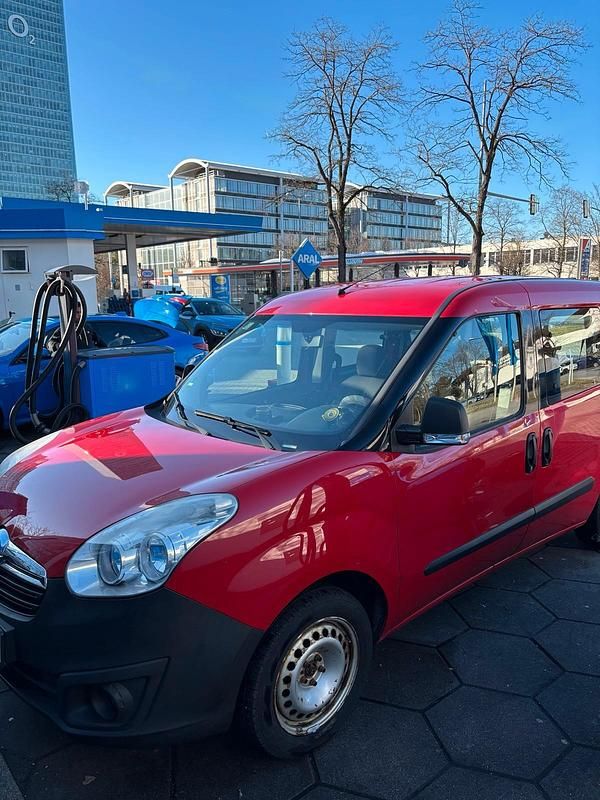 Gebraucht Opel Combo 120 PS (88 kW) 2013 Rot Van / Kleinbus