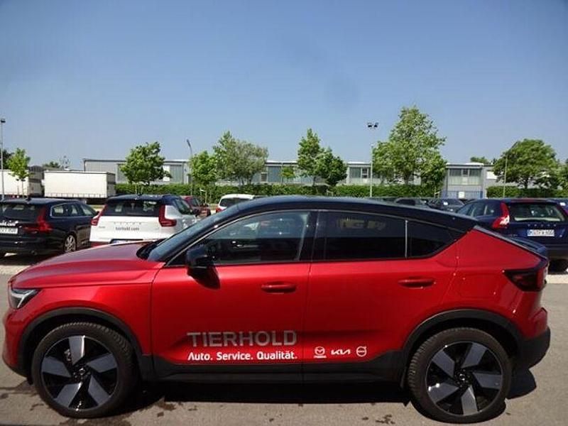 Gebraucht Volvo C40 300 kW (408 PS) 2021 Fusion red / metallic SUV
