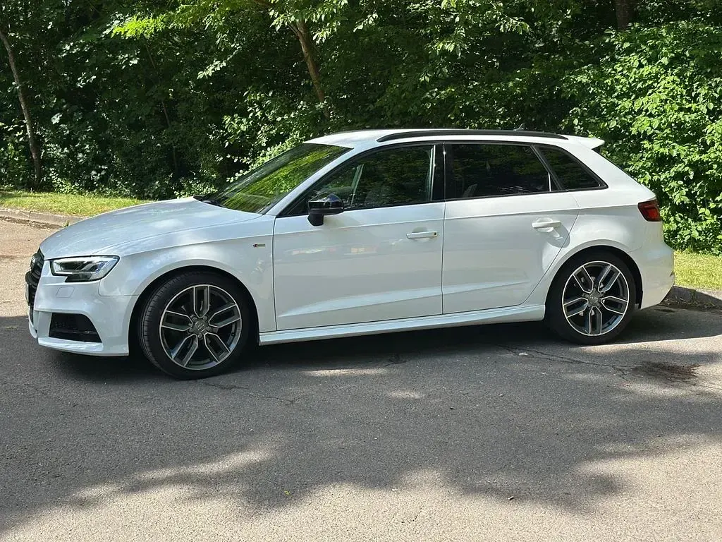 Gebraucht Audi A3 S-Line 150 PS (110 kW) 2019 Weiß Limousine