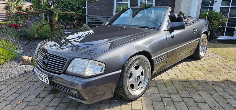 Schwarz Gebraucht 1992 Mercedes SL300 Cabrio | 15.500 € - Bild 1/4