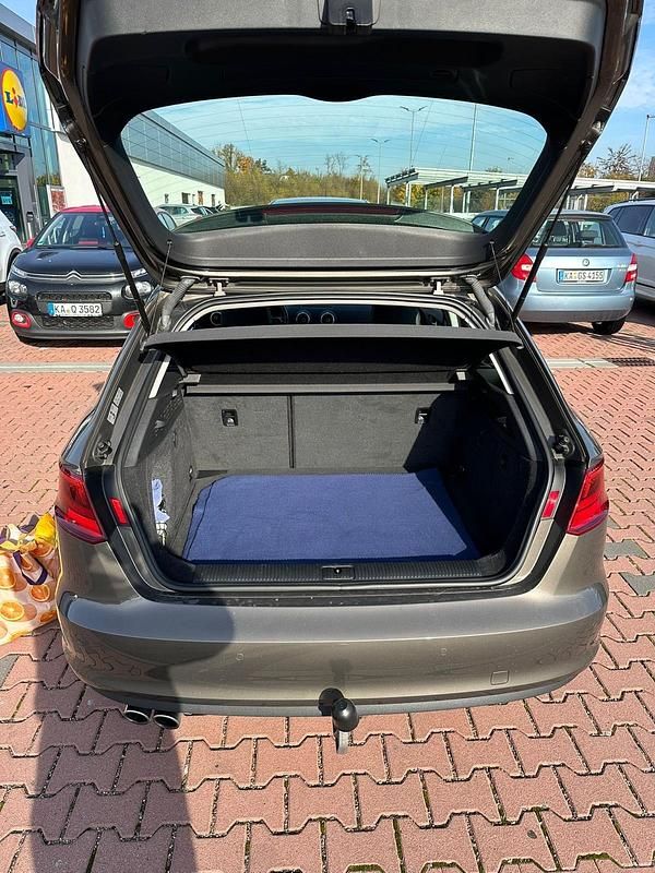 Gebraucht Audi A3 Ambiente 150 PS (110 kW) 2016 Grau Kombi