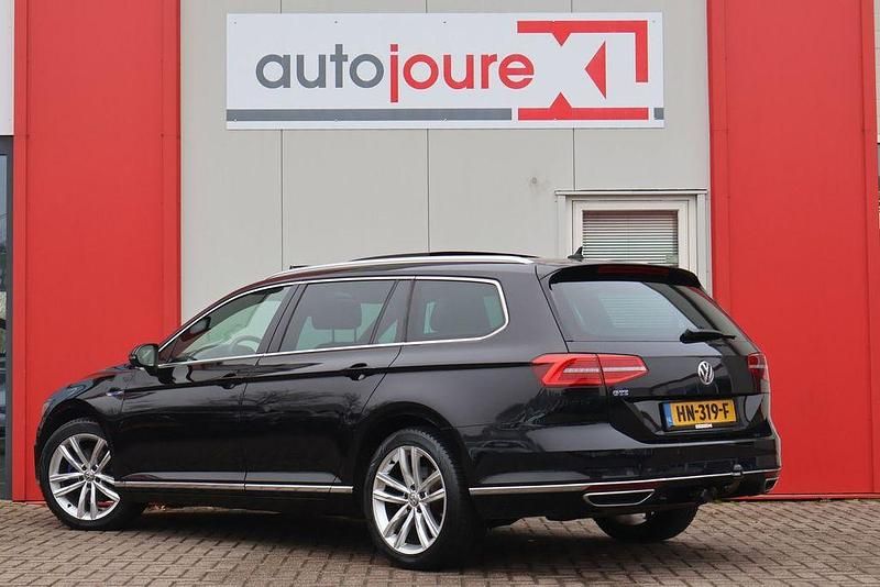 Gebraucht VW Passat Highline 218 PS (160 kW) 2015 Schwarz Kombi