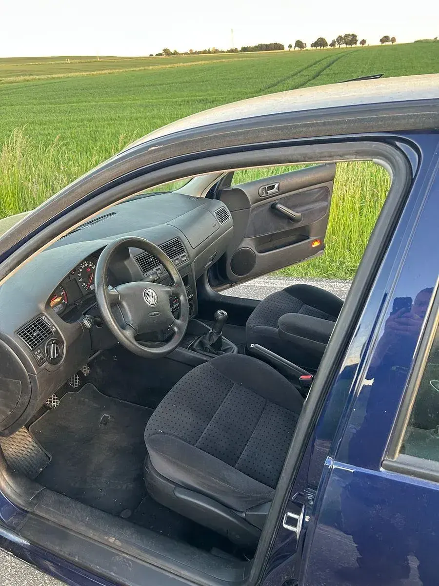 Gebraucht VW Golf III Basis 75 PS (55 kW) 1999 Blau Limousine