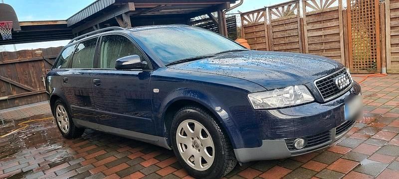 Gebraucht Audi A4 150 PS (110 kW) 2002 Blau Kombi