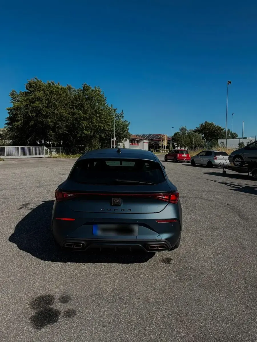 Gebraucht Cupra Leon 204 PS (150 kW) 2022 Blau Limousine