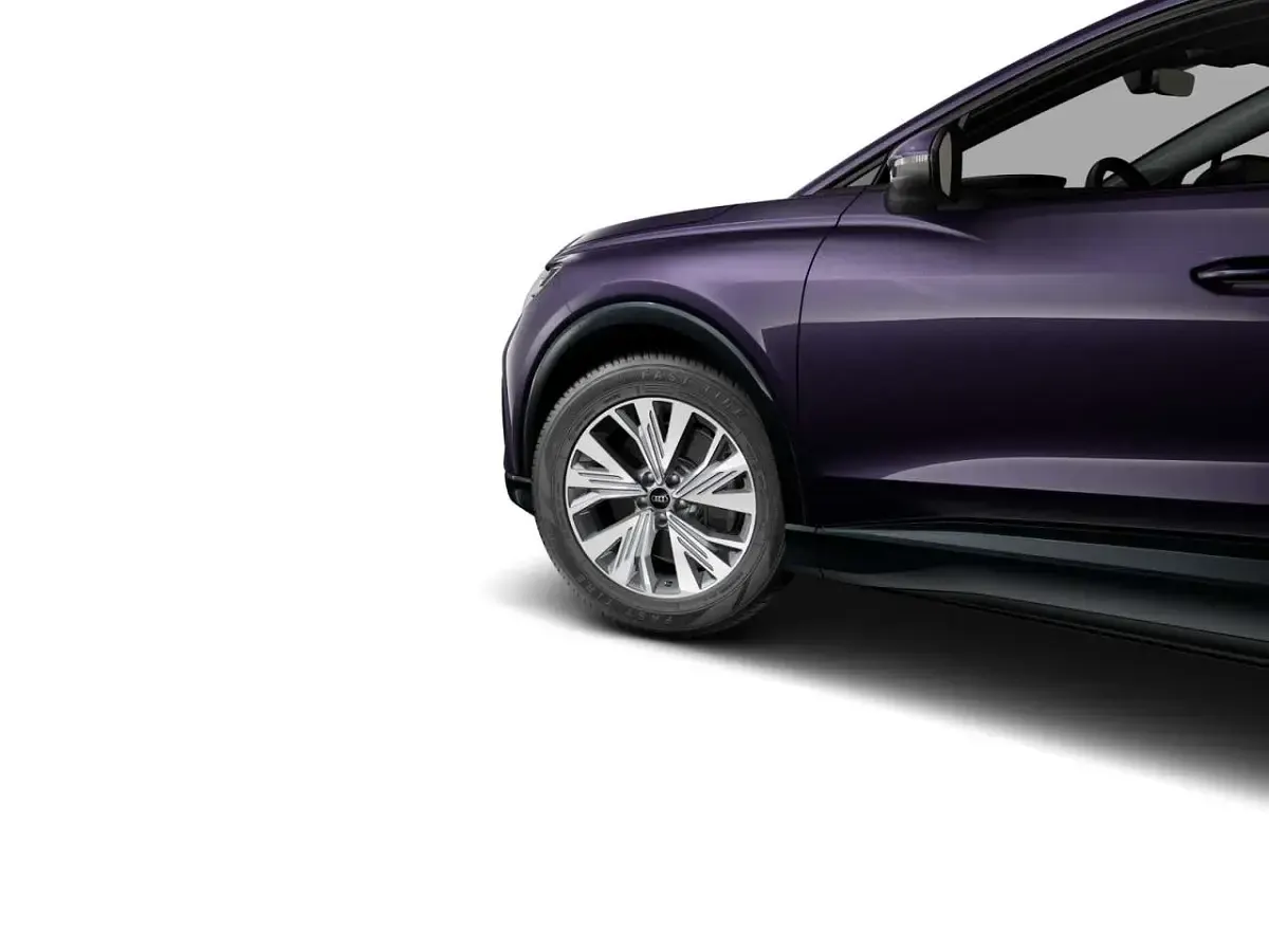Gebraucht Audi Q4 e-tron Advanced 150 kW (204 PS) 2025 Auroraviolett metallic SUV