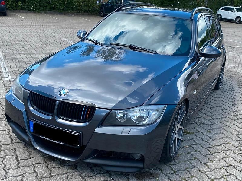 Gebraucht BMW 330 M Sport 258 PS (189 kW) 2005 Grau Kombi