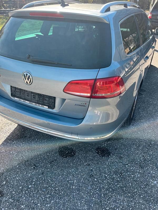 Gebraucht VW Passat 2012 Silber Kombi