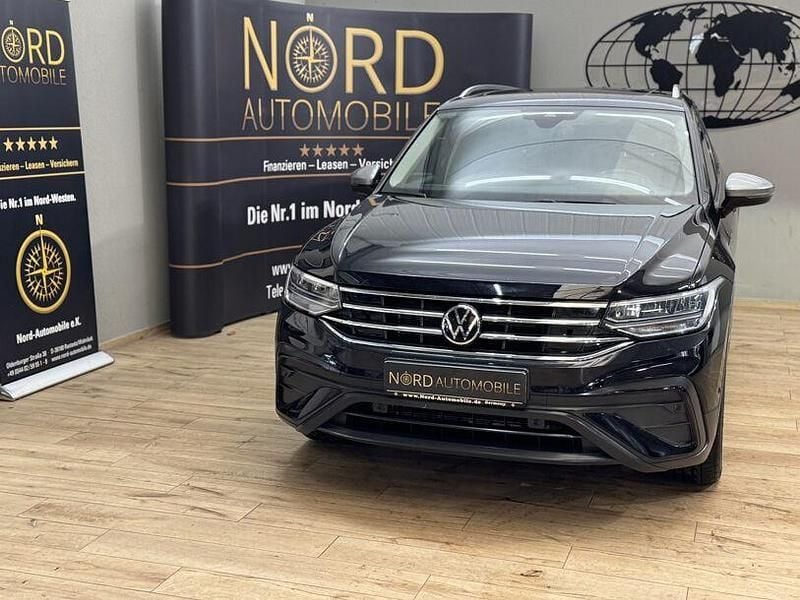 Deep black perleffek Gebraucht 2021 VW Tiguan Allspace Life SUV | 29.899 € (Fairer Preis) - Bild 1/3