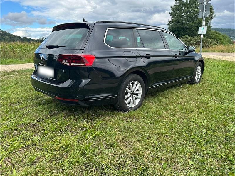 Gebraucht VW Passat Business 150 PS (110 kW) 2020 Schwarz Kombi