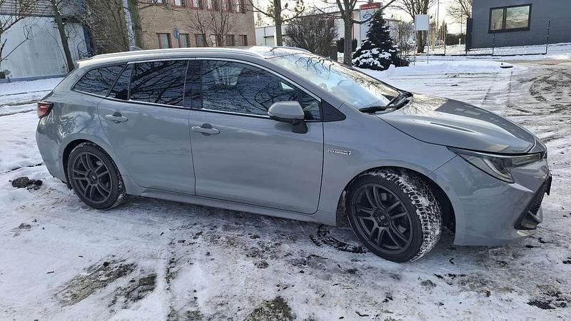 Gebraucht Toyota Corolla Lounge 152 PS (111 kW) 2019 Kombi