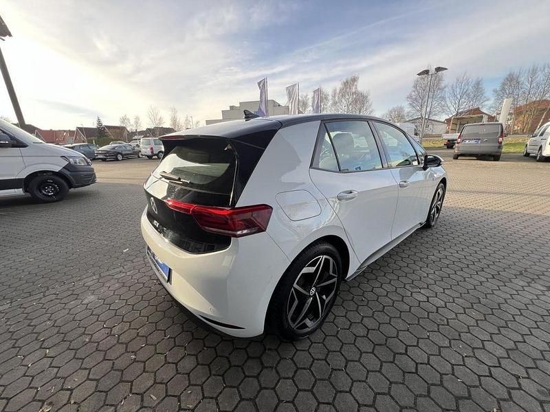 Gebraucht VW ID.3 Pure 110 kW (150 PS) 2022 Gletscherweiß (metallic) Kleinwagen