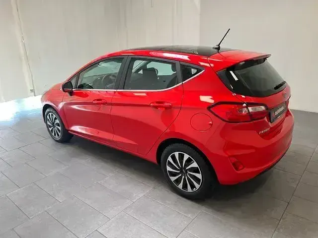 Gebraucht Ford Fiesta Titanium 101 PS (74 kW) 2022 Rot Kleinwagen