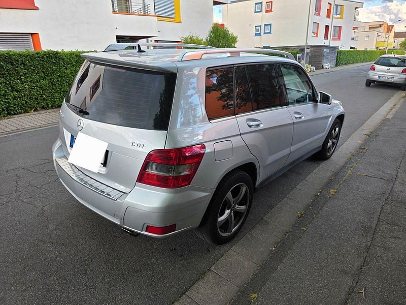 Silber Gebraucht 2011 Mercedes GLK200 SUV | 9.150 € (Superpreis) - Bild 1/4