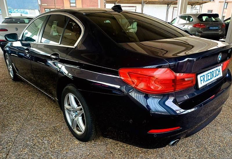 Gebraucht BMW 520 190 PS (139 kW) 2018 Blau Limousine