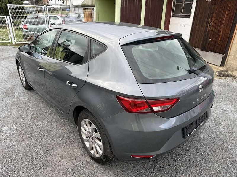 Gebraucht Seat Leon Style 122 PS (89 kW) 2013 "pirineos" grau Limousine