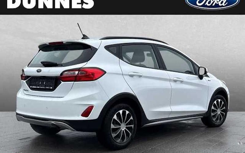 Gebraucht Ford Fiesta Active 101 PS (74 kW) 2022 Weiß Kleinwagen
