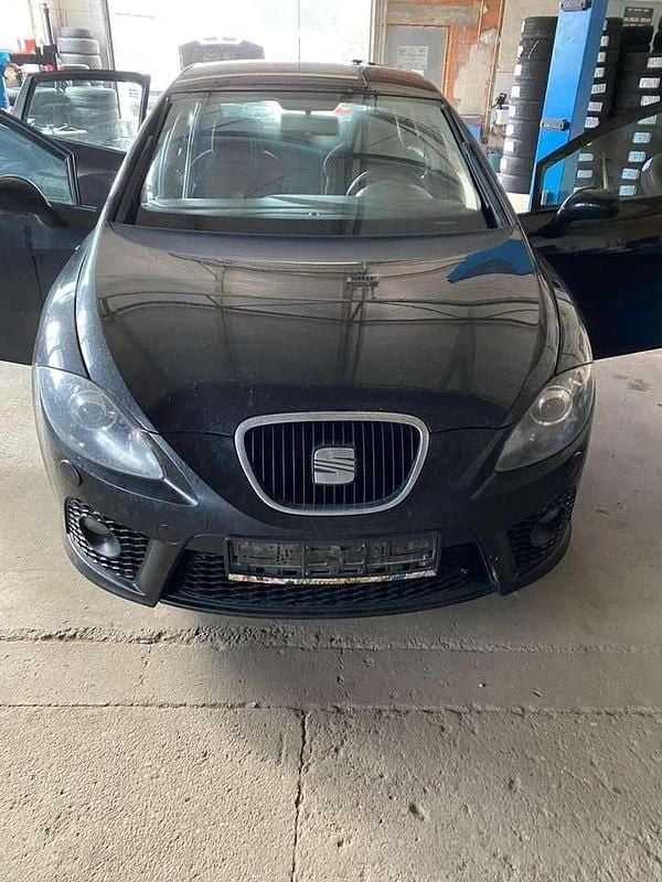 Black magic perleffekt Gebraucht 2009 Seat Leon FR Limousine | 4.800 € (Fairer Preis) - Bild 1/4