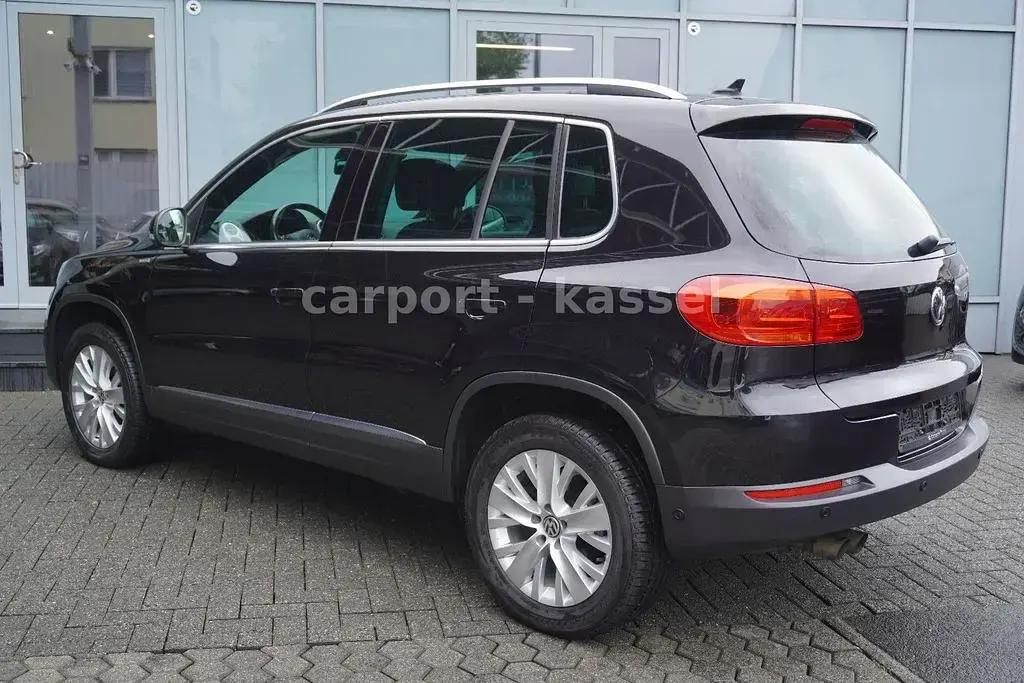 Gebraucht VW Tiguan Life 140 PS (102 kW) 2014 Schwarz SUV