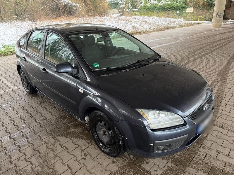 Usata Ford Focus 155 CV (114 kW) 2006 Grigio Berlina