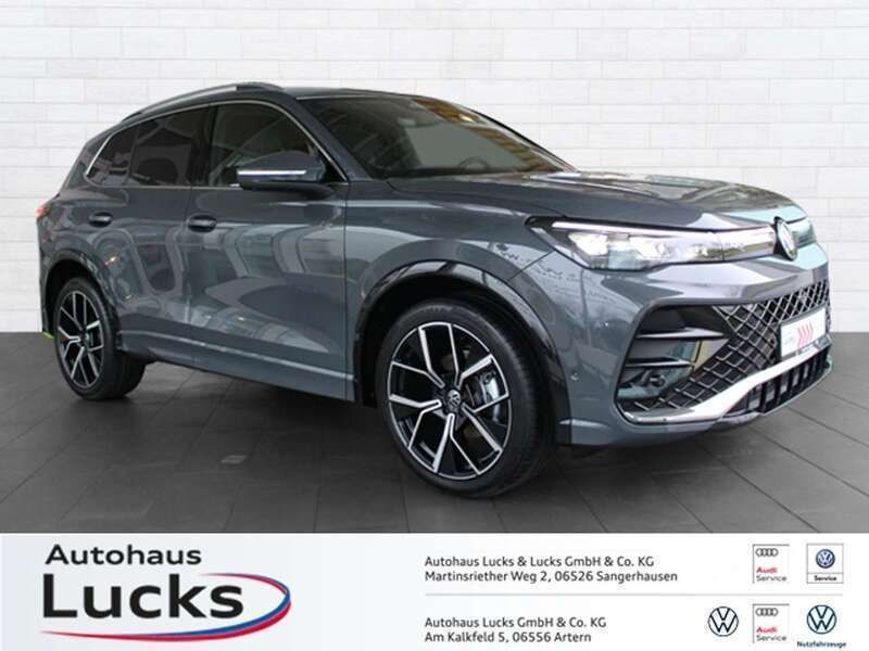 Delfingrau metallic Gebraucht 2024 VW Tiguan Sound SUV | 49.850 € - Bild 1/4