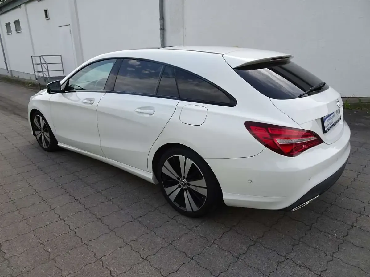 Gebraucht Mercedes CLA200 156 PS (114 kW) 2019 Weiß Kombi