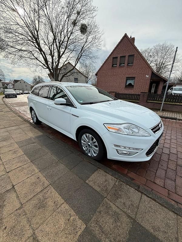 Usata Ford Mondeo 140 CV (102 kW) 2014 Bianco Station wagon