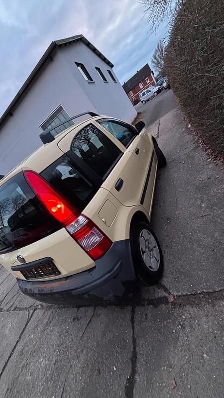 Gebraucht Fiat Panda 55 PS (40 kW) 2009 Gelb Kleinwagen