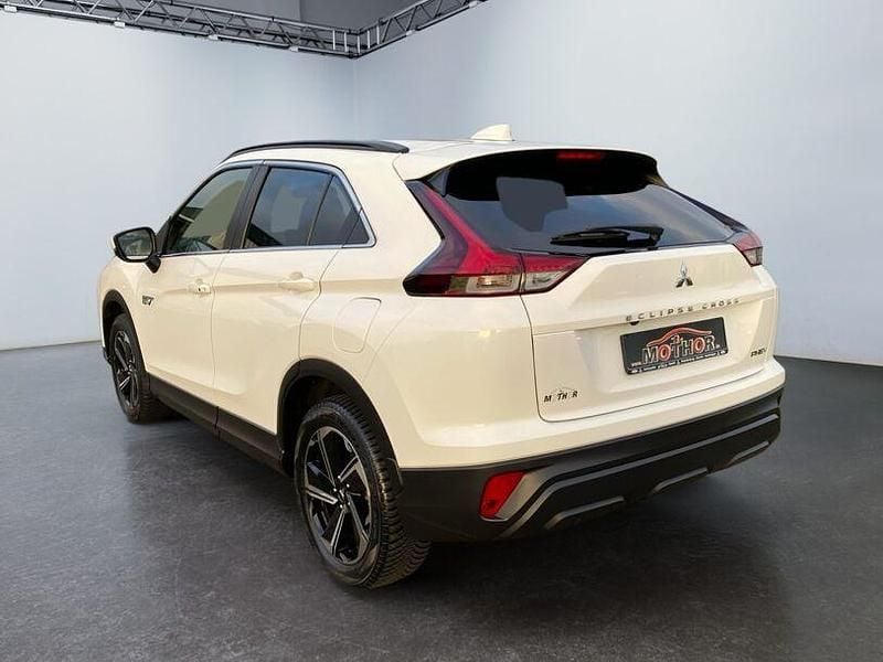 Gebraucht Mitsubishi Eclipse Cross Basis 188 PS (138 kW) 2022 Weiß SUV