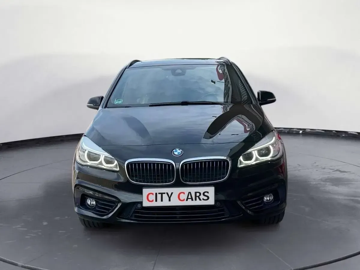 Gebraucht BMW 225 Sport Line 136 PS (100 kW) 2017 Schwarz ii/bonnet fluid black Van / Kleinbus