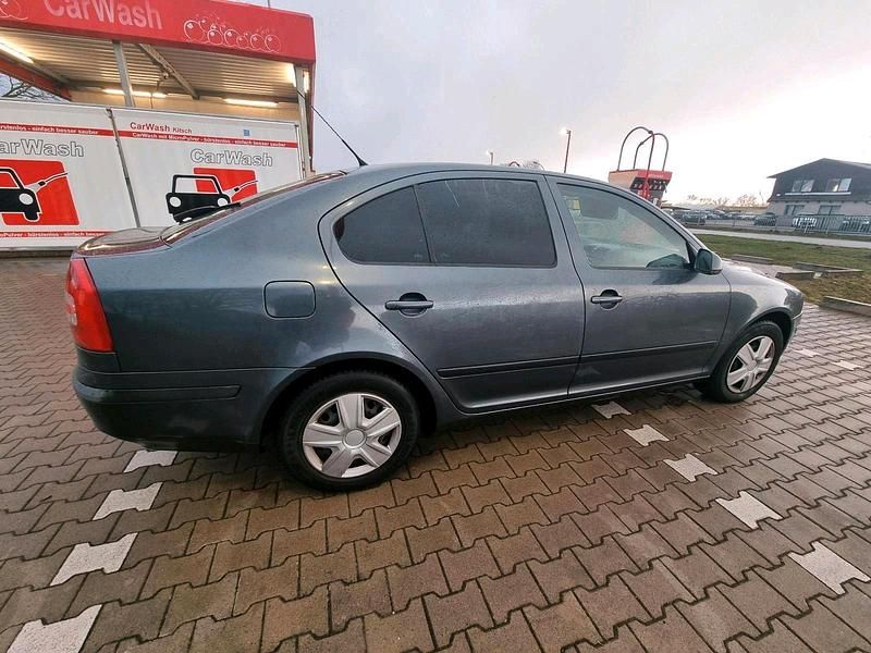 Second-hand Skoda Octavia 160 CP (117 kW) 2008 Gri Berlinǎ
