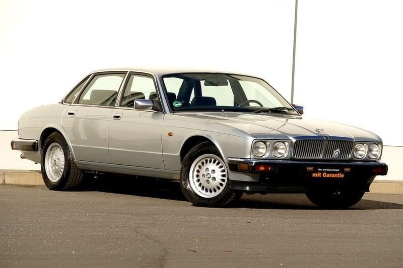 Gebraucht Jaguar XJ40 199 PS (146 kW) 1990 Silber Limousine