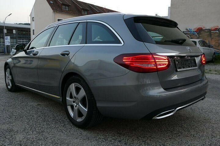 Gebraucht Mercedes C220 170 PS (125 kW) 2015 Grau Kombi