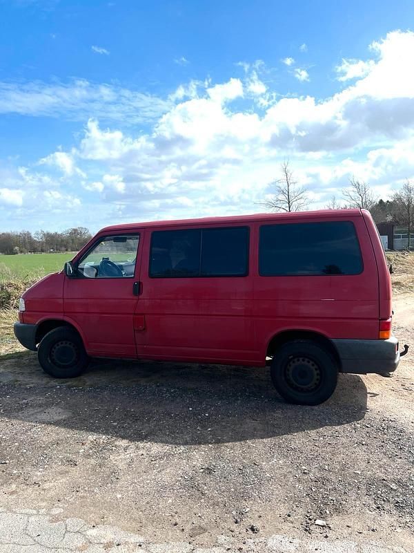 Gebraucht VW T4 102 PS (75 kW) 1997 Rot Van