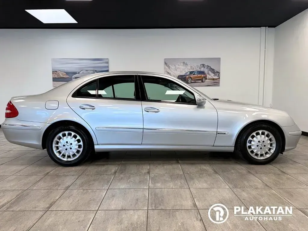 Gebraucht Mercedes E240 Elegance 177 PS (130 kW) 2003 Grau Limousine