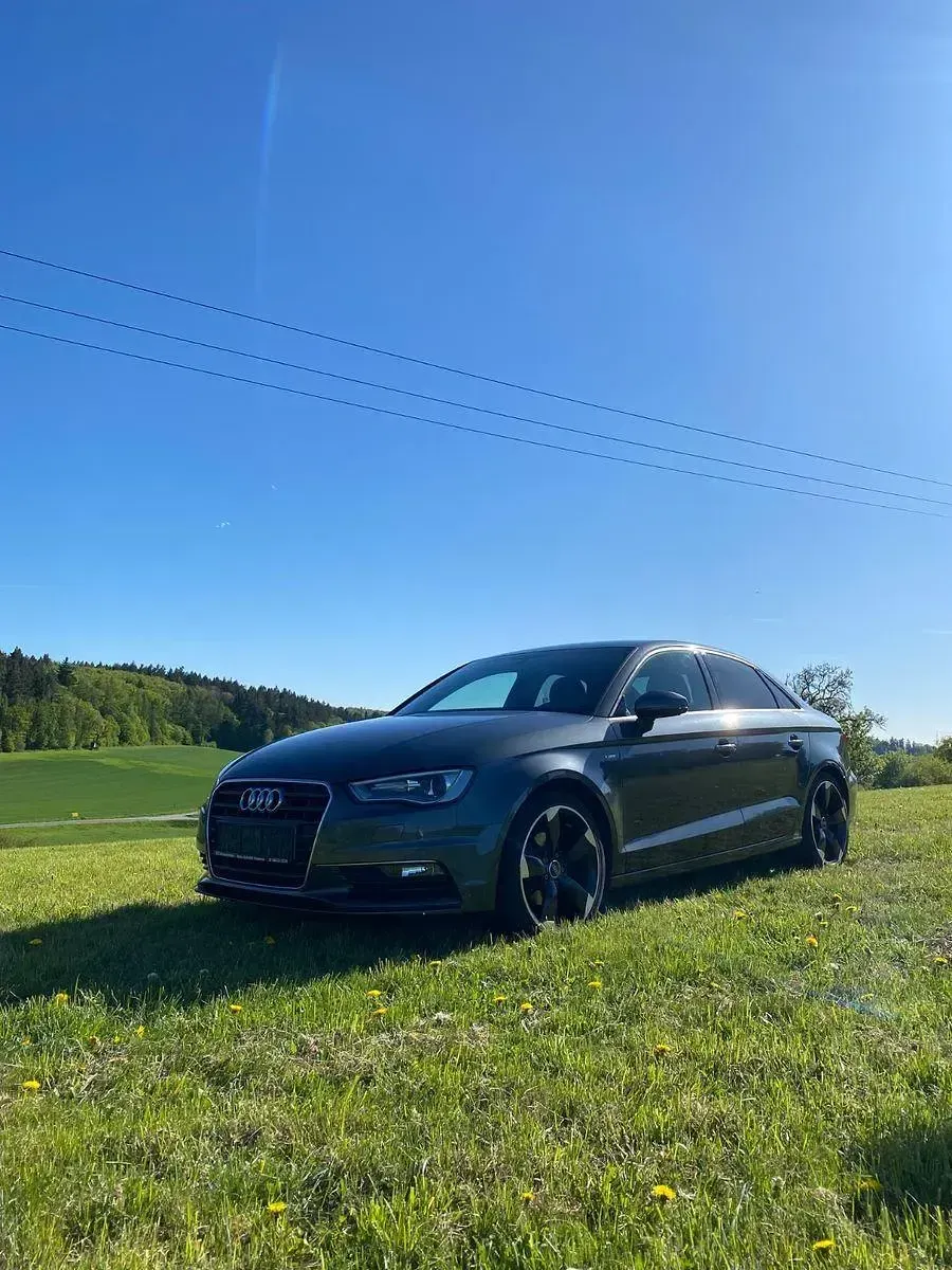 Gebraucht Audi A3 S-Line 150 PS (110 kW) 2015 Grau Limousine
