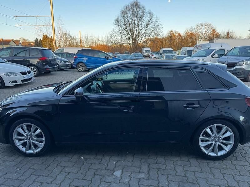 Gebraucht Audi A3 Design 125 PS (91 kW) 2013 Schwarz Kombi