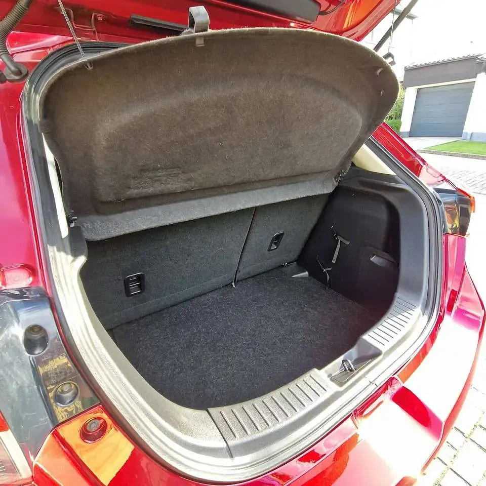 Gebraucht Mazda 2 90 PS (66 kW) 2020 Rot Limousine