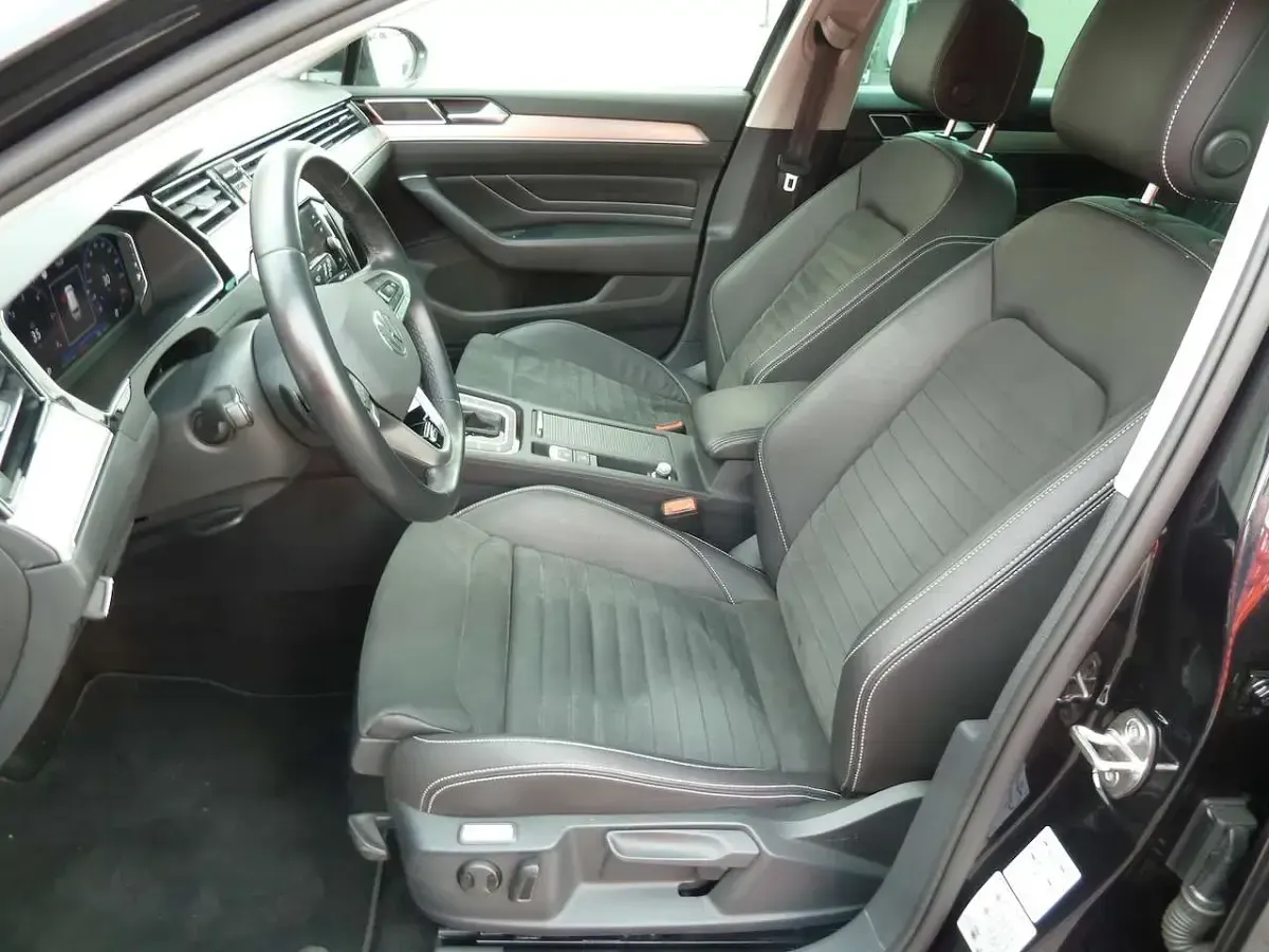 Gebraucht VW Passat R-line 200 PS (147 kW) 2022 Schwarz Kombi