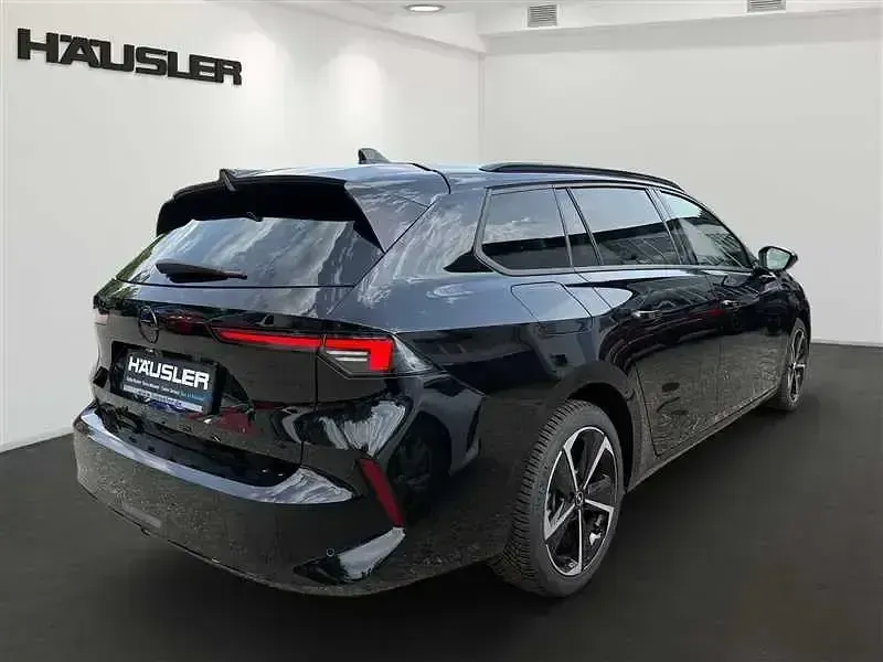 Gebraucht Opel Astra S 131 PS (96 kW) 2024 Schwarz Kleinwagen
