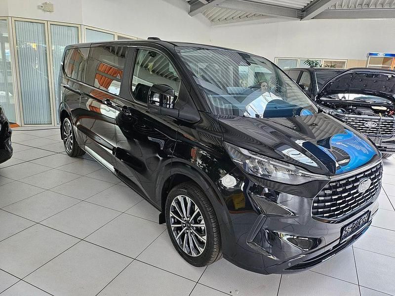 Neu Ford Tourneo Titanium X 170 PS (125 kW) 2025 Agateblackmetallic Van / Kleinbus